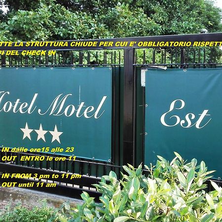 Hotel Motel Est Пескьера-Борромео Экстерьер фото